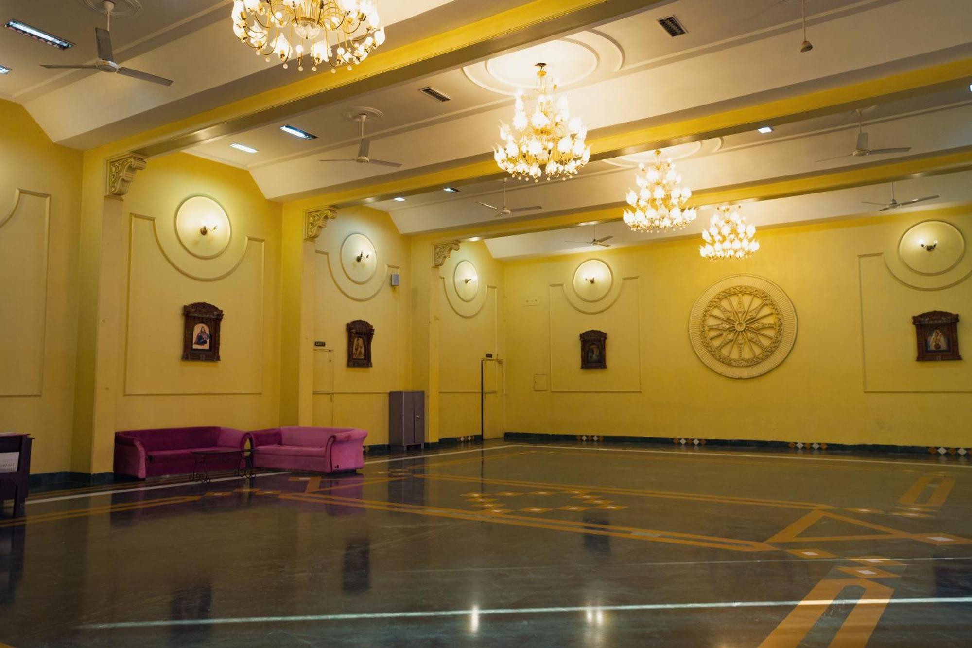 Hotel Girdhar Mahal Індаур Екстер'єр фото